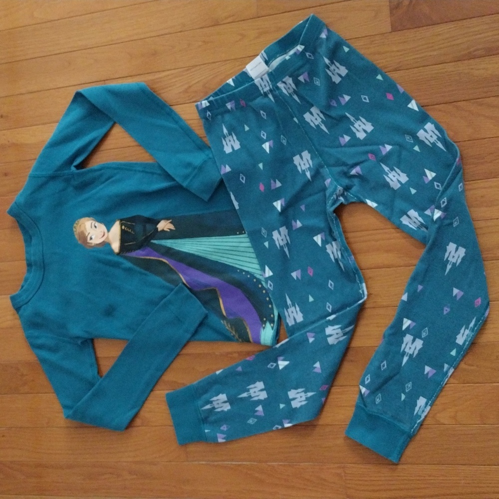 Hanna Andersson Disney Frozen II Anna pajamas set PJs 130 us 8
